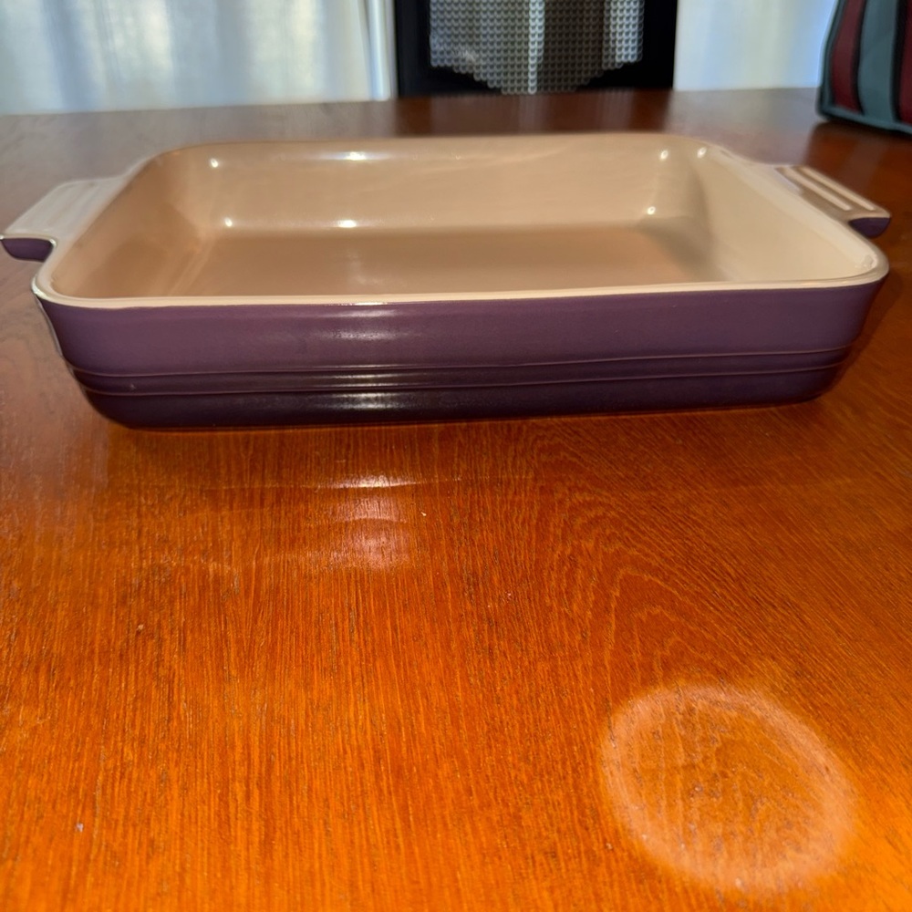 Le creuset CASSIS baking dish- discontinued color